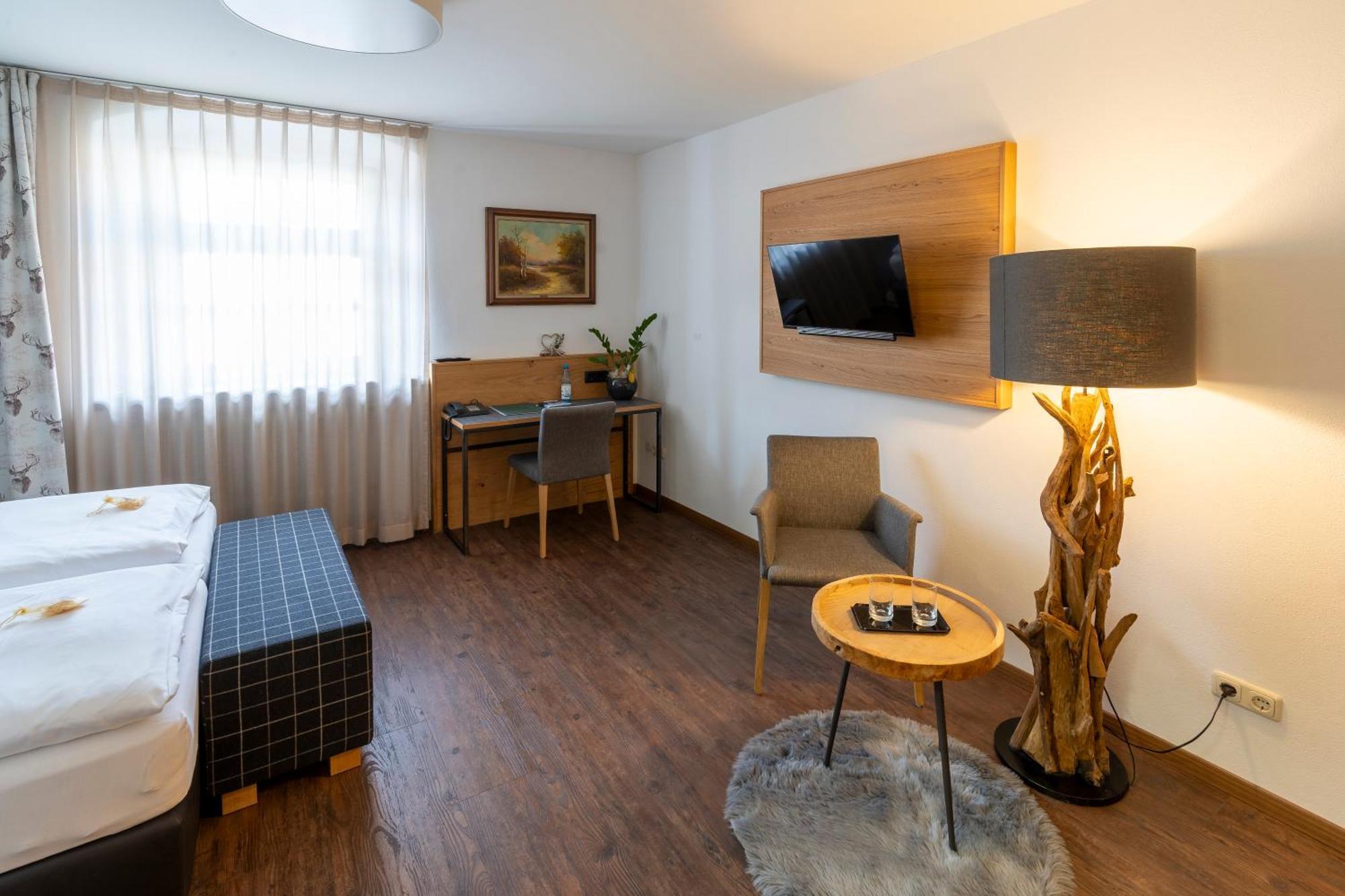 Hotel Zum Ehem. Koenigl. Bayr. Forsthaus Waldsassen Bagian luar foto